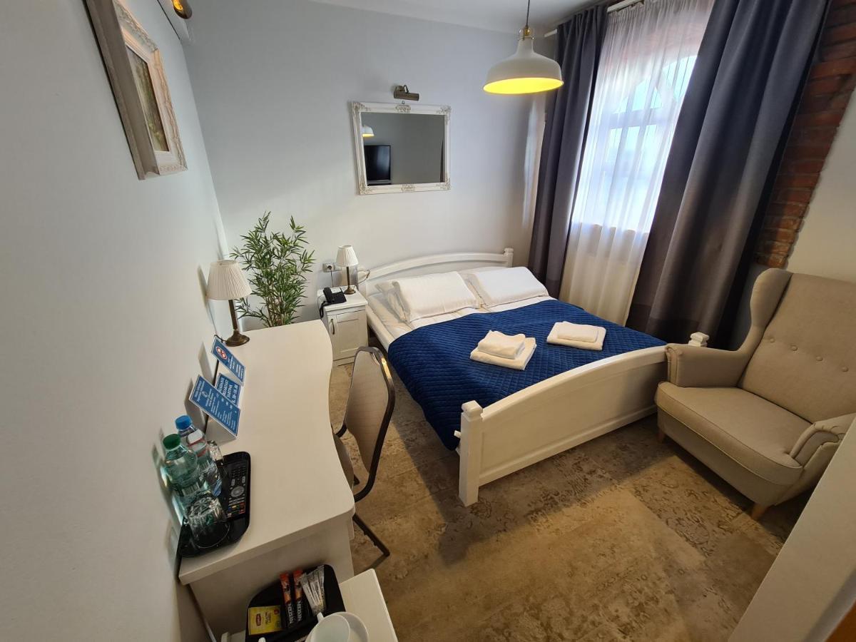 Hotel Staropolska Tomaszów Lubelski Kültér fotó