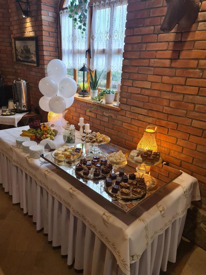Hotel Staropolska Tomaszów Lubelski Kültér fotó