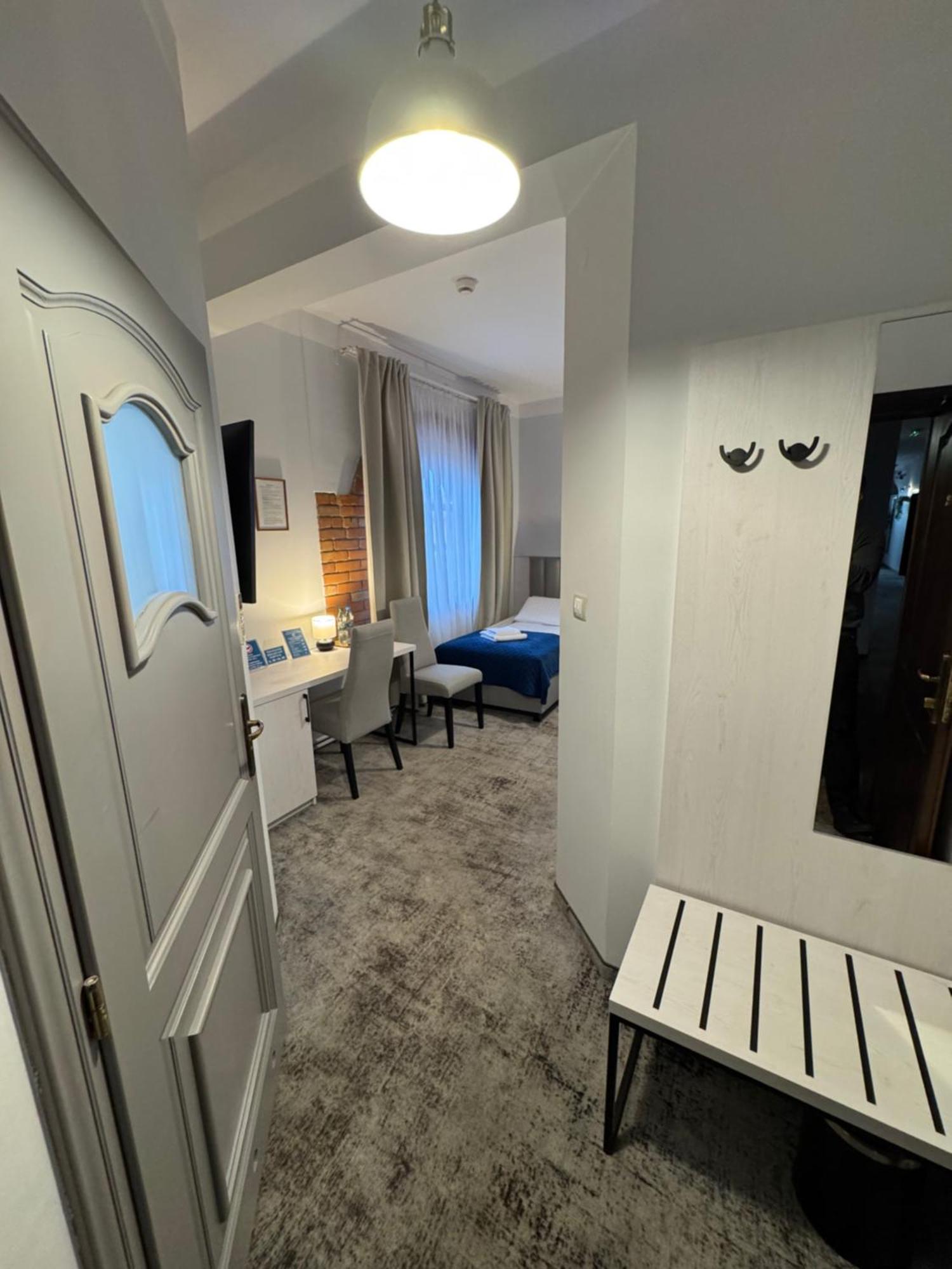 Hotel Staropolska Tomaszów Lubelski Kültér fotó