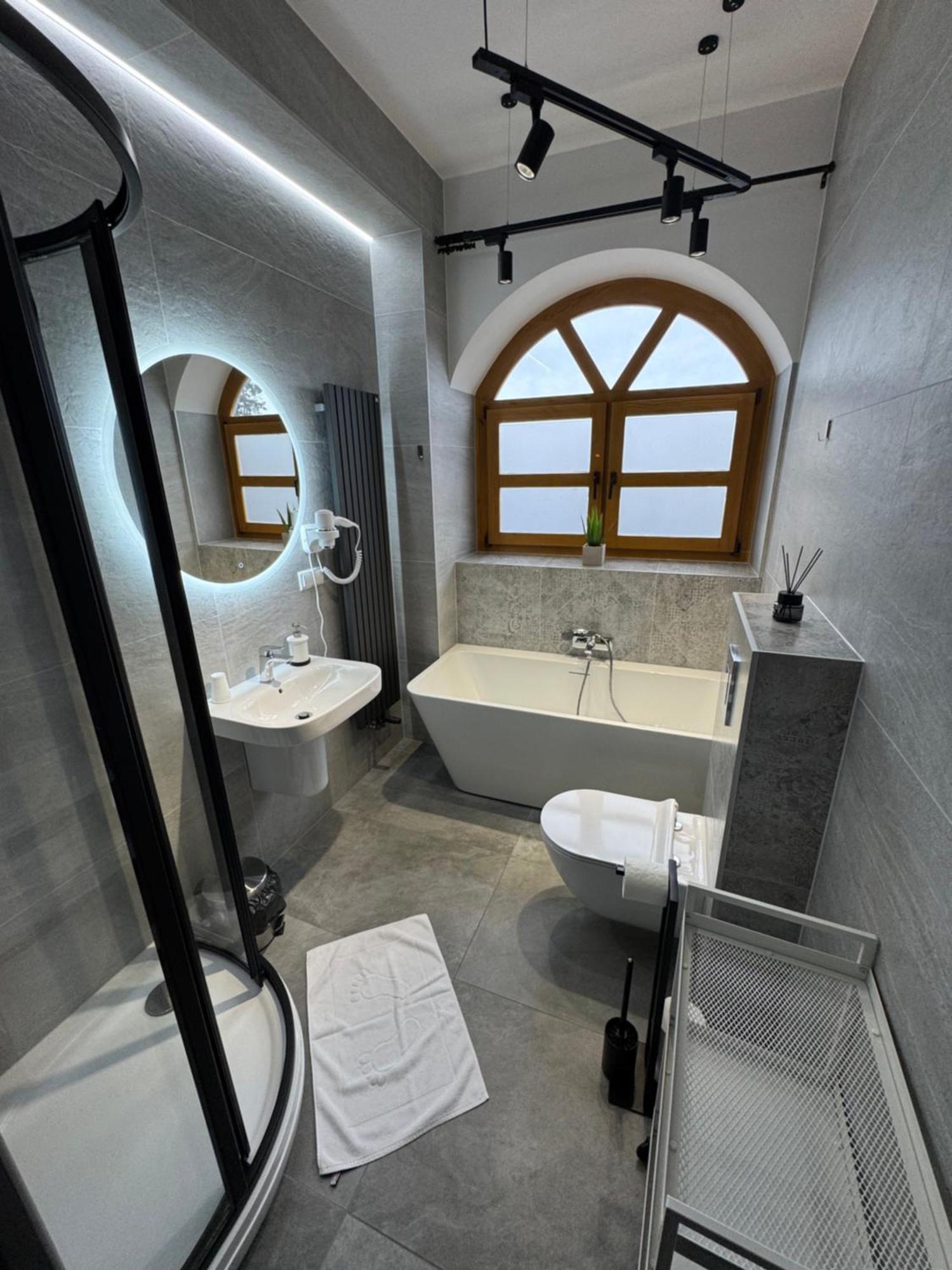 Hotel Staropolska Tomaszów Lubelski Kültér fotó