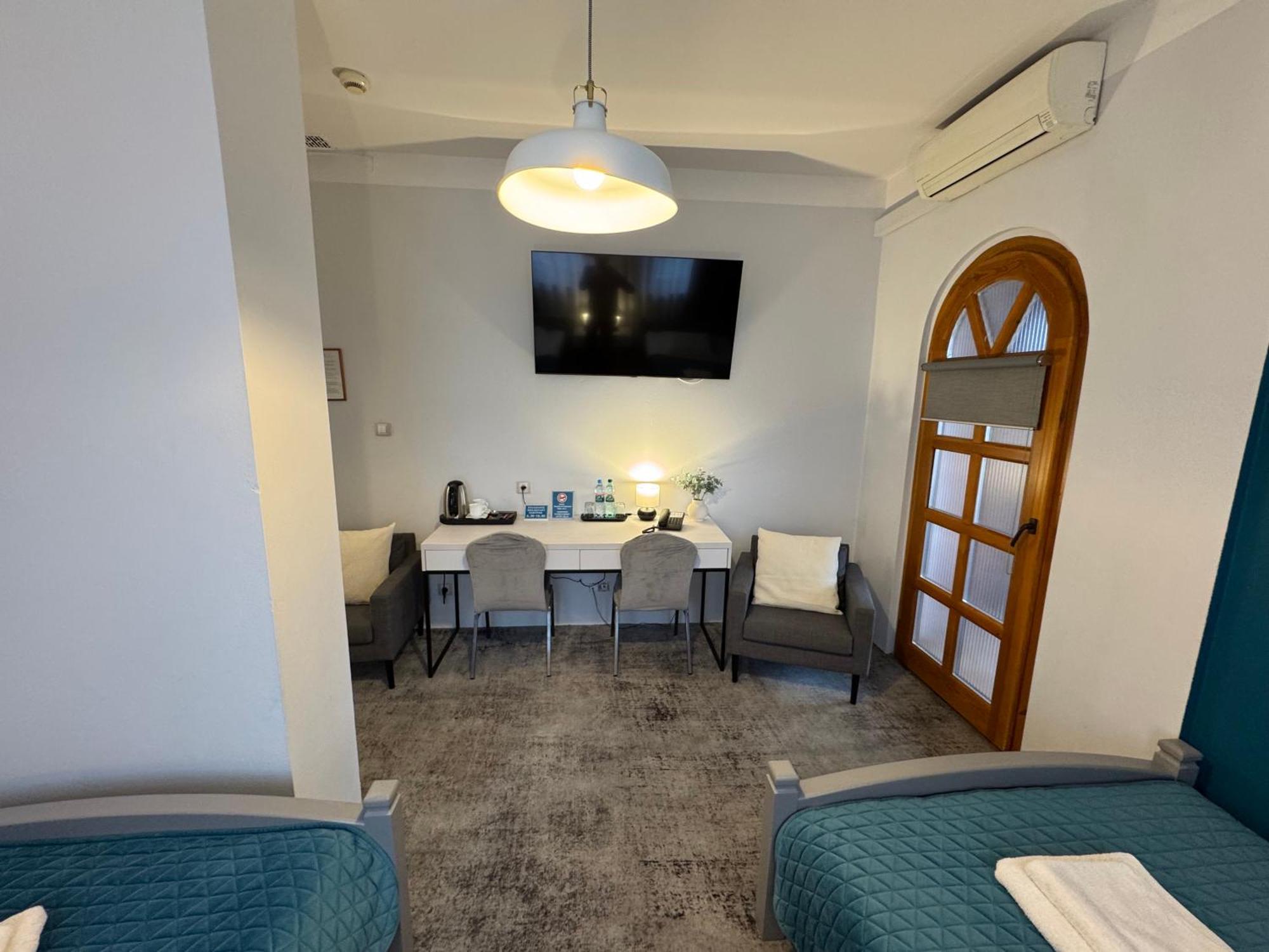 Hotel Staropolska Tomaszów Lubelski Kültér fotó