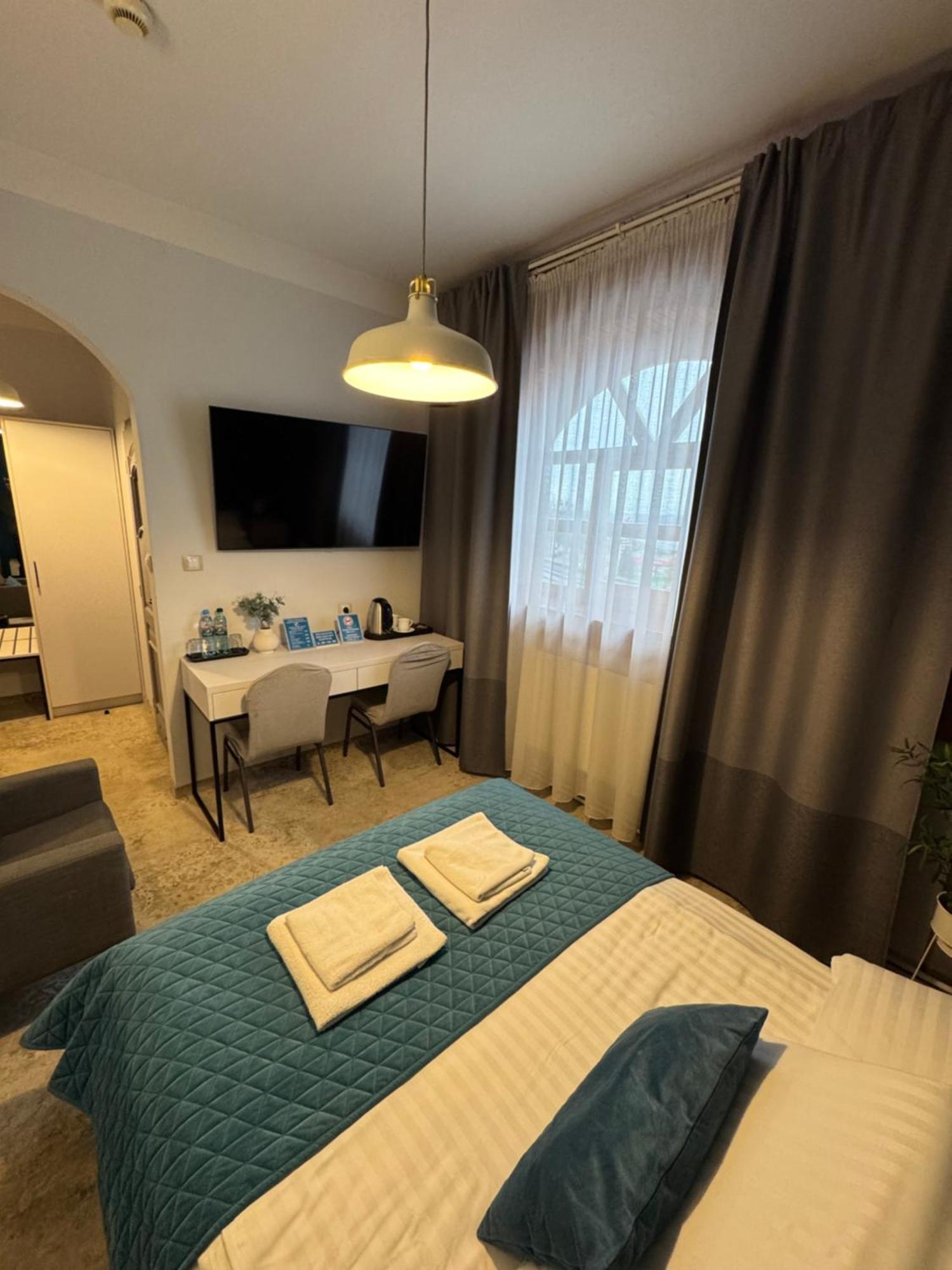 Hotel Staropolska Tomaszów Lubelski Kültér fotó